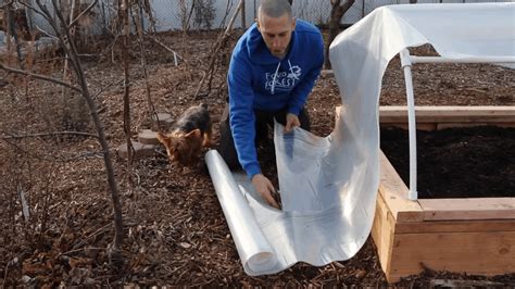 Приподнятая грядка с парником: рациональное решение для получения ...