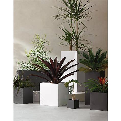 Blox Tall White Outdoor Planters Cb Large Outdoor Planters