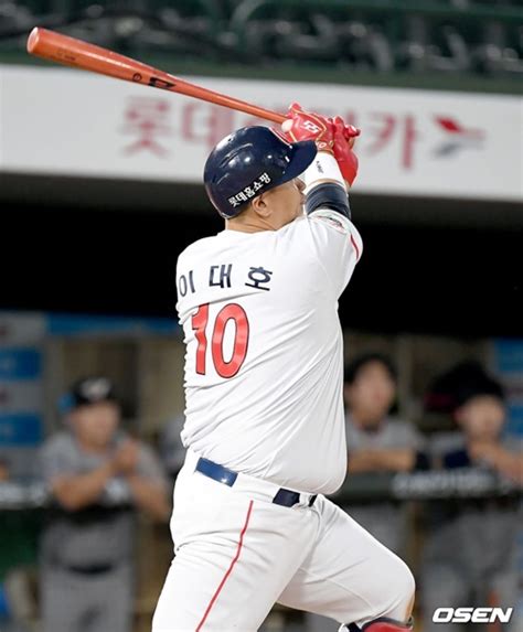 공식발표 Kbo 이대호·최형우·차우찬 등 16명 Fa 승인 선수 공시 머니투데이