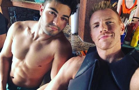 Ator De The Walking Dead Compartilha Fotos Ator Porn Gay E Seguidores Suspeitam De