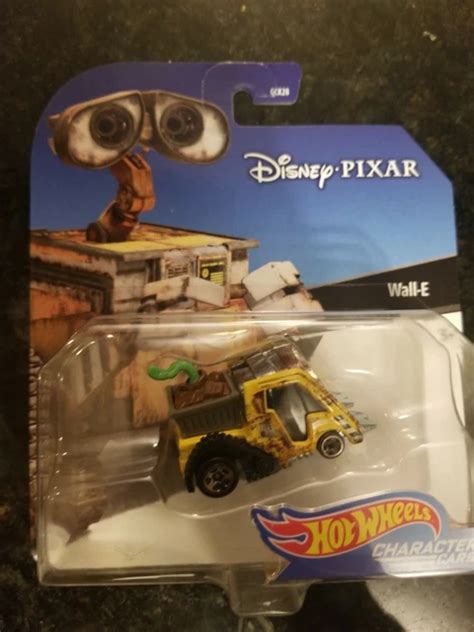 DISNEY PIXAR MOVIE Wall E Hot Wheels Collector Character Cars New 10
