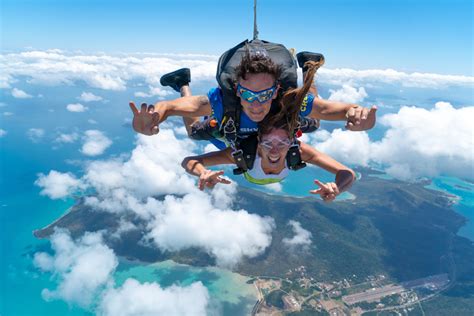 Airlie Beach Skydive | Backpacker Deals