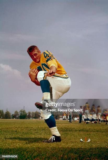 Elroy Hirsch Photos And Premium High Res Pictures Getty Images