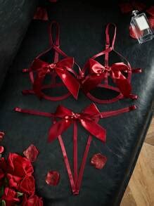 SpicyHot Mais peças de conjunto de lingerie sexy vermelha recortes para o dia dos