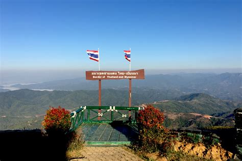 southeast asias border towns travel beats