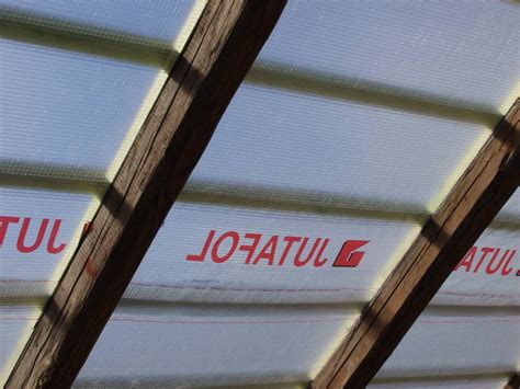 Гидроизоляционная пленка для кровли ЮТАФОЛ Д 110 купить в Минске, цена