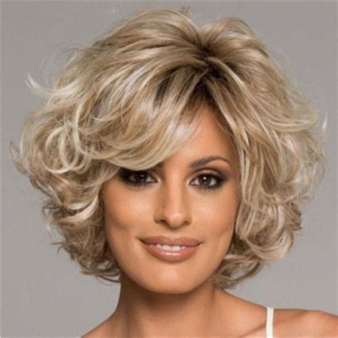 AIYLMZ Blonde Courte Bouclée Partie Latérale Couches Perruques Fluffy Nature Perruques Bouclées