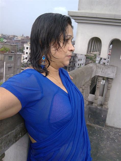 Housewife Photo Desi Hot Vabi In Blue Saree