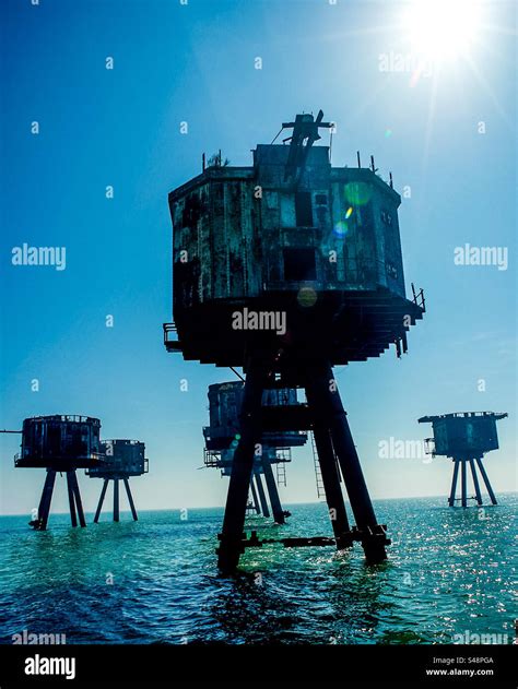 Maunsell Forts Hi Res Stock Photography And Images Alamy