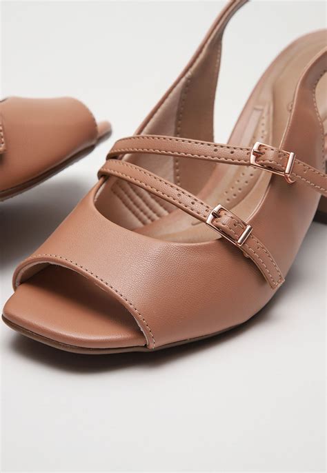 Sand Lia Beira Rio Fivela Nude Compre Agora Dafiti Brasil