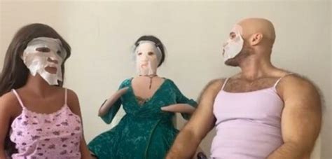 Bodybuilder Who Married Sex Doll Puts Masks On New Brides To Rejuvenate Them Big World Tale