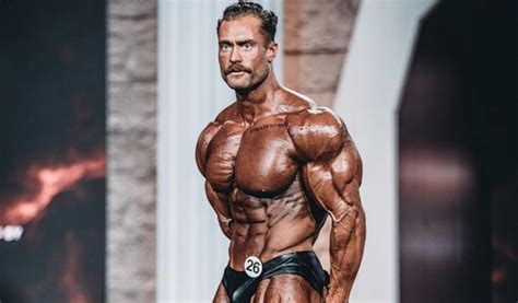 Chris Bumstead Gives Answer On Whether Or Not To Use Steroids