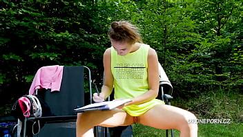 Joven Estudiante Nela Co O Bajo La Falda Porno Xvideos