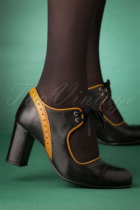 60s Margot Leather Pumps In Black And Mustard