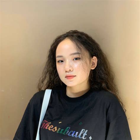 Cô bạn xinh như hot girl khoe điểm thi tốt nghiệp cao vút Ai bảo đẹp là không học giỏi