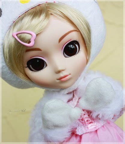 BHATI N : PHOTO JOURNALIST: dols