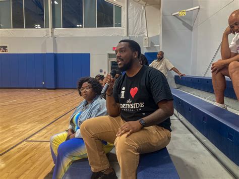 Northside neighbors object to planned mental health clinic