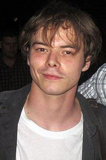 Charlie Heaton - Wikipedia
