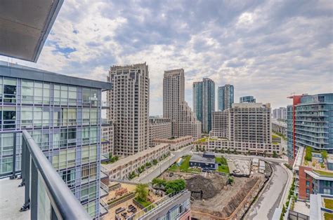 Stunning 3 Bedroom Condo Downtown Toronto Has Terrace And Parking