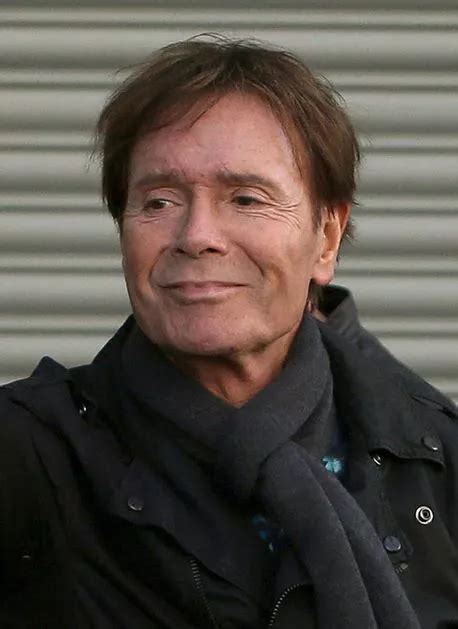 Gloria Hunniford Cliff Richard Was Tortured By False Sex Claims For Three Years But I Never