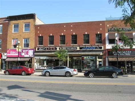 Paparazzi Italian Restaurant And Jano Bicycles North Side Of The Square