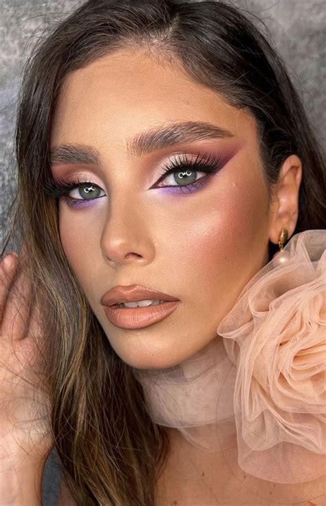 Radiant Festivity Makeup Looks For The Holiday Season Nude Purple Eyeshadow Makeup Looks