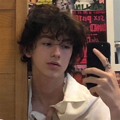 Pin Di Zeyn Su Aesthetic Capelli Maschili Idee Per Capelli Attori Hot