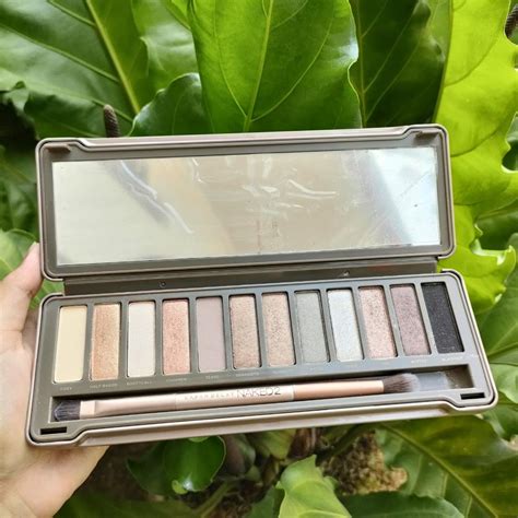 Naked Eyeshadow Palette By URBAN DECAY Original NEW ADA KUAS Kesehatan Kecantikan Rias