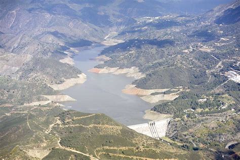 La Junta Impulsa La Obra De Mejora Del Embalse Muerto De La Presa De La