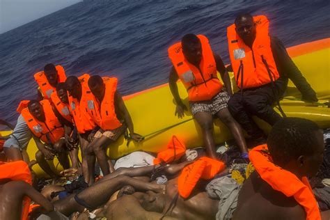 Le Grand R Cit De Migrants Morts Ou Disparus La Crise Des