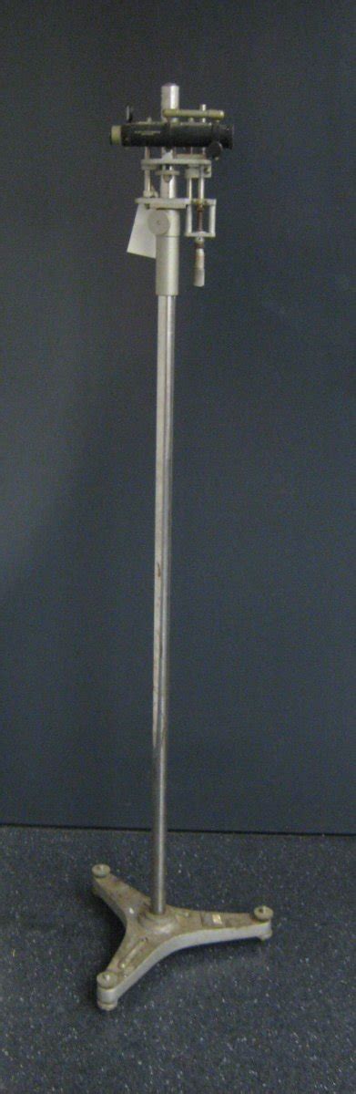 Cathetometer - Physics Museum - The University of Queensland, Australia