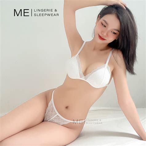 Sexy Lace Lingerie Set Wire Free Bra Thin Foam Adjustable Strap Panties Melingerie Sleepwear