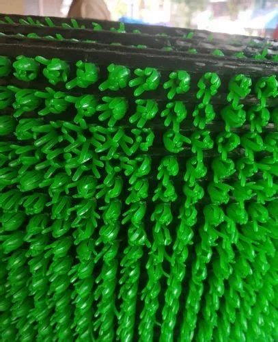 plastic green floor mat  square feet  mumbai id