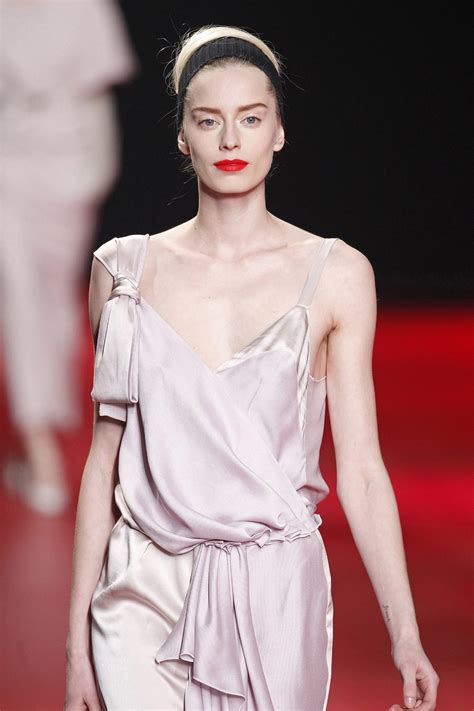 Nina Ricci Ready To Wear Fashion Show Collection Fall Winter 2013