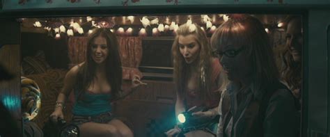 Ashley Mulheron Nua Em Lesbian Vampire Killers