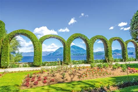 La Beaute Des Lacs Italiens Sabardu Tourisme