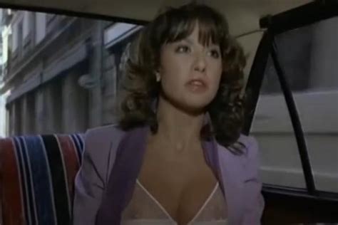 Naked Mar A Jos Nieto In La Vendedora De Ropa Interior