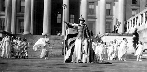 Lady Columbia La Super Héroïne Dont Les États Unis Ont Besoin Slatefr