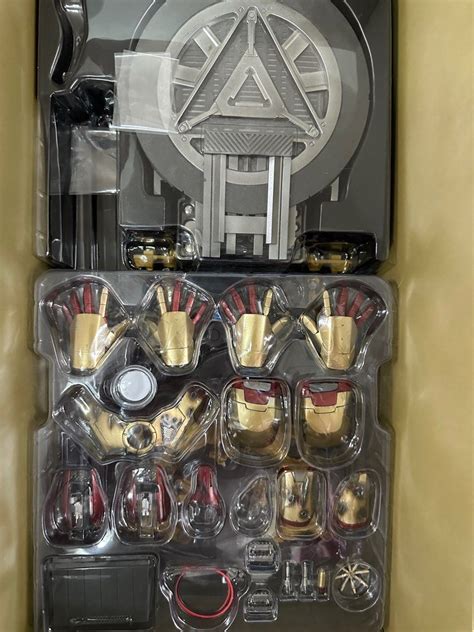 Hot toys Hottoys QS Mark XLII Deluxe mark 興趣及遊戲 玩具 遊戲類 Carousell