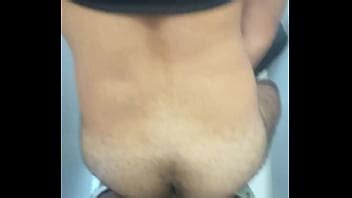 HOMME HÉTÉRO MARIÉ BAISE LE CUL D UN VENDEUR GAY DANS LE STOCK DU MAGASIN XVIDEOS