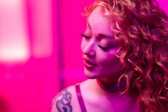 Curly Beauty Emma Magnolia Strips Naked While Playing With Sextoys Photos