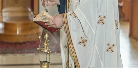 Αλεξανδρούπολη Συνελήφθη για revenge porn πρώην αρχιμανδρίτης Ανήρτησε γυμνές φωτογραφίες