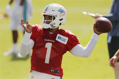 Three touchdowns for Tua Tagovailoa in best Miami Dolphins practice yet