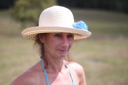 Nude In Hotel Bed 15 Pics XHamster