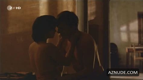 ANNA FISCHER Nude AZNude