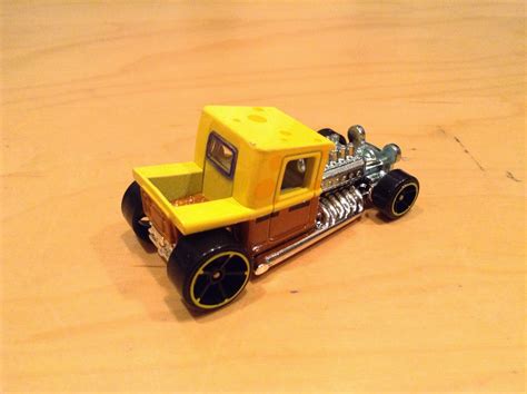 JULIAN S HOT WHEELS BLOG 2013 SpongeBob SquarePants Assortment From HW