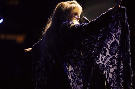 Fleetwood Mac News: STEVIE NICKS WILL RELEASE 2 VERSIONS OF "SHOW THEM ...