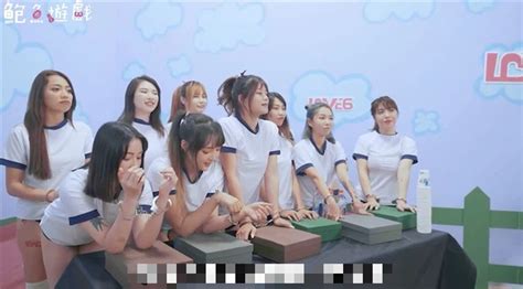 Gi A M Khuya M I Hot Girl T I Nh T Livestream Squid Game Phi N B N N Youtuber Ch I