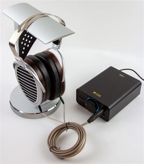 FiiO K7 Desktop DAC/Headphone Amplifier Review - Amazing Value! - Setup ...