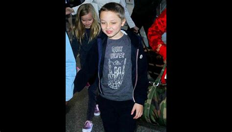 As Luce Shiloh El Hijo Transg Nero De Angelina Jolie Y Brad Pitt